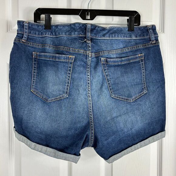 Torrid Women Size 20 Shorts Stretch Rolled Hem Denim Blue Jean Cotton Spandex H4 - Picture 8 of 12